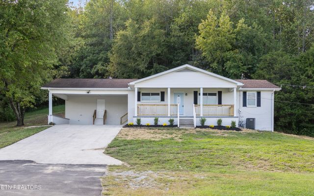 890 Old Harriman Hwy, Oliver Springs, TN 37840