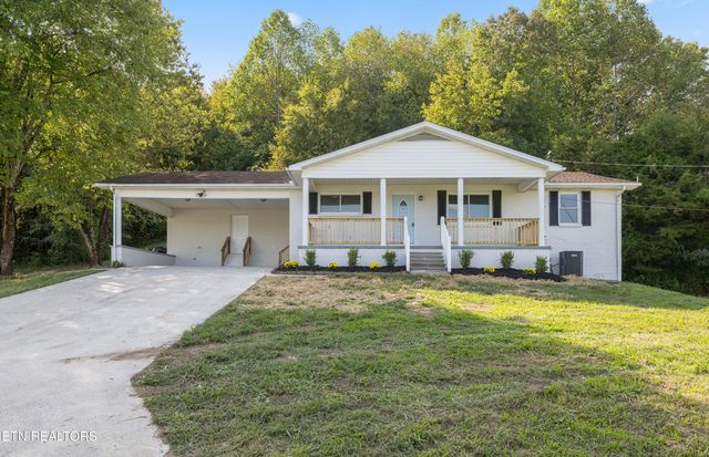 890 Old Harriman Hwy, Oliver Springs, TN 37840