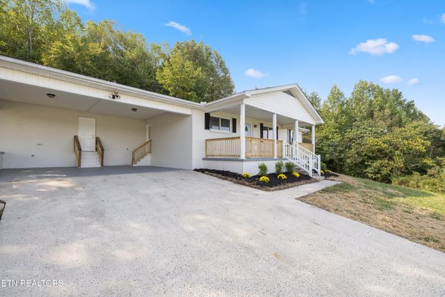 890 Old Harriman Hwy, Oliver Springs, TN 37840