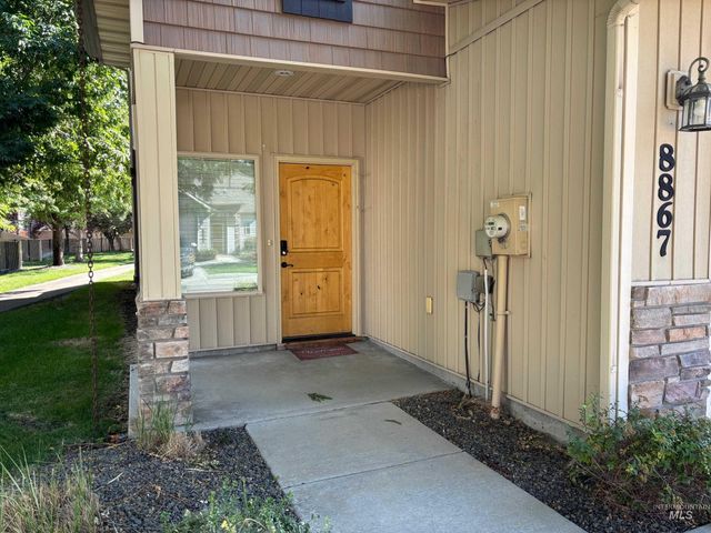 8867 W Evening Star Ln, Boise, ID 83709