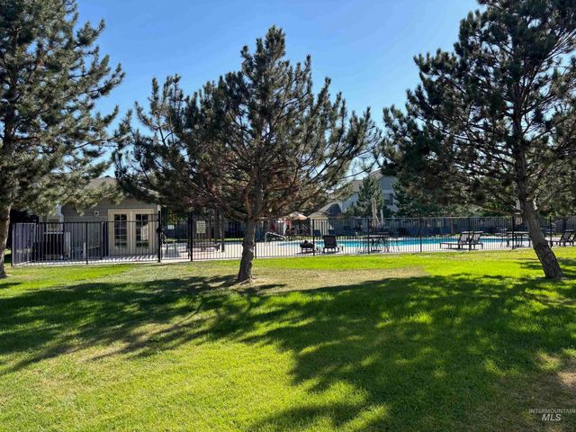 8867 W Evening Star Ln, Boise, ID 83709