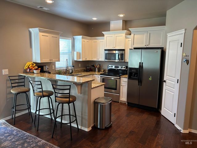 8867 W Evening Star Ln, Boise, ID 83709