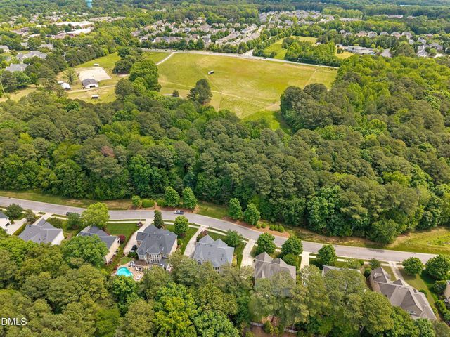 400 Allenhurst Place, Cary, NC 27518