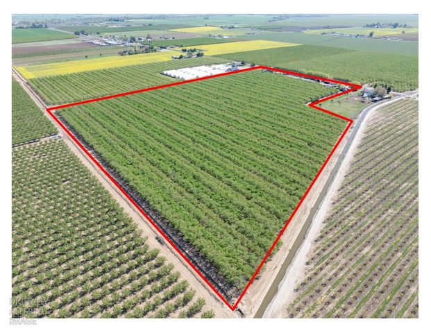 1613 Fig Ave, Patterson, CA 95363