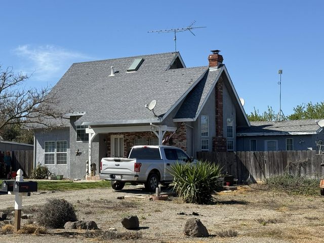 1613 Fig Ave, Patterson, CA 95363