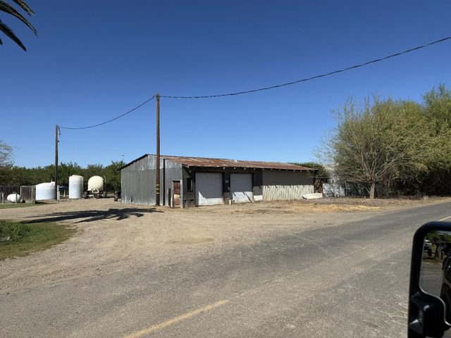 1613 Fig Ave, Patterson, CA 95363