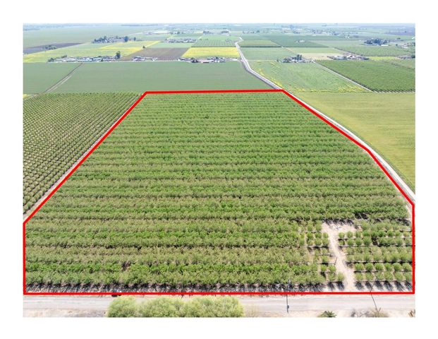 1613 Fig Ave, Patterson, CA 95363