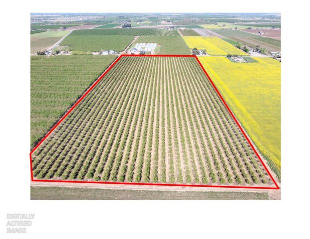 1613 Fig Ave, Patterson, CA 95363