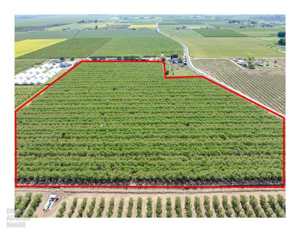 1613 Fig Ave, Patterson, CA 95363