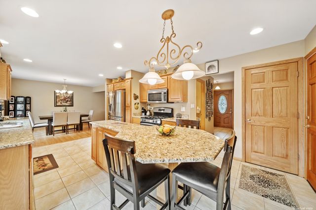 3444 Drover Lane, Darien, IL 60561