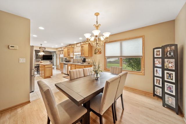 3444 Drover Lane, Darien, IL 60561