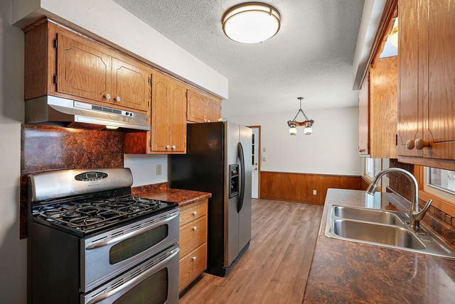 10933 Gettysburg Avenue N, Champlin, MN 55316