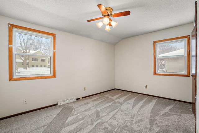 10933 Gettysburg Avenue N, Champlin, MN 55316