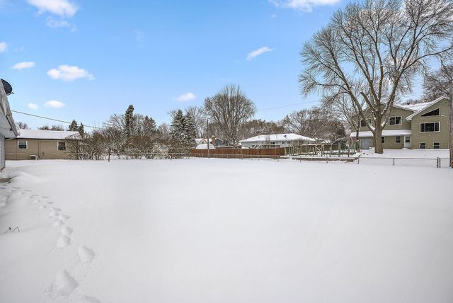 10933 Gettysburg Avenue N, Champlin, MN 55316