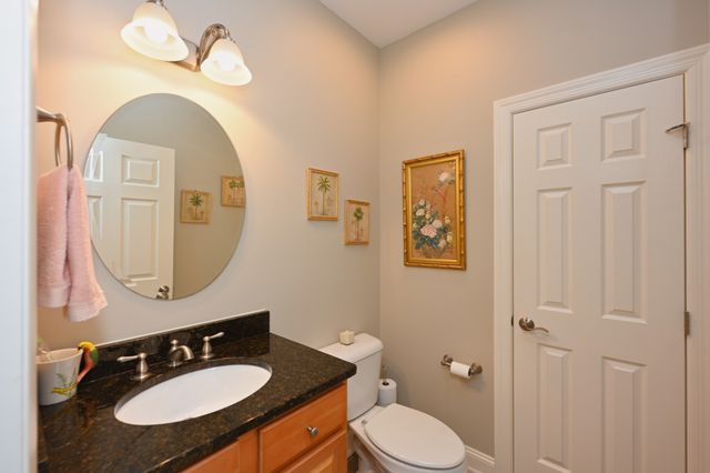 707 Farmington Dr, Lebanon, TN 37087