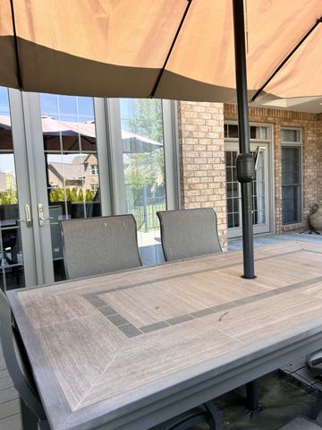 707 Farmington Dr, Lebanon, TN 37087