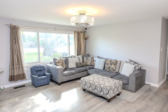 2101 Lafayette Road, Crawfordsville, IN 47933