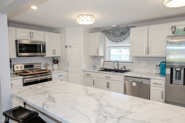 2101 Lafayette Road, Crawfordsville, IN 47933