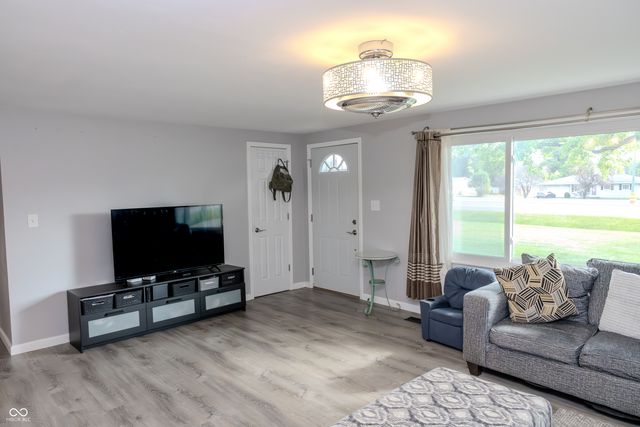 2101 Lafayette Road, Crawfordsville, IN 47933