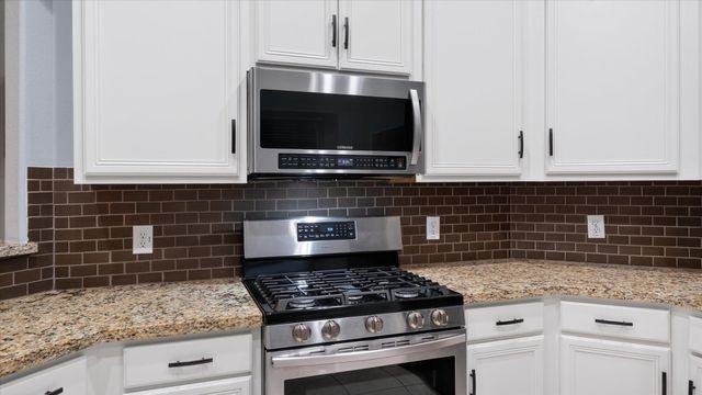 605 Pelican Harbour Drive, Texas City, TX 77590