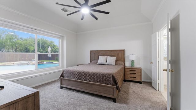 605 Pelican Harbour Drive, Texas City, TX 77590
