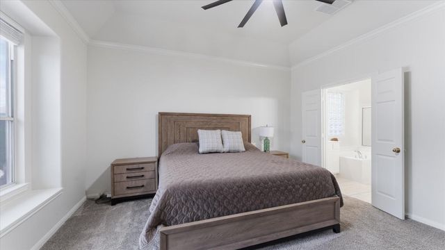 605 Pelican Harbour Drive, Texas City, TX 77590