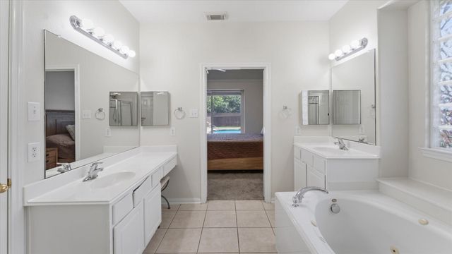 605 Pelican Harbour Drive, Texas City, TX 77590
