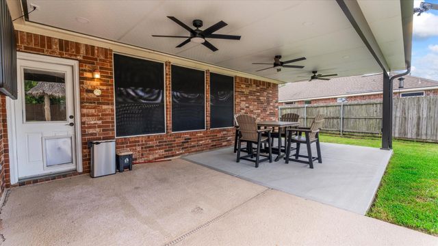 605 Pelican Harbour Drive, Texas City, TX 77590