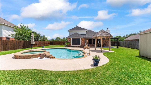 605 Pelican Harbour Drive, Texas City, TX 77590