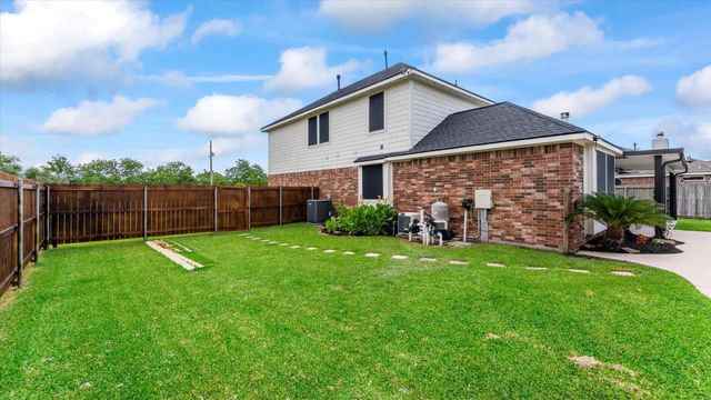 605 Pelican Harbour Drive, Texas City, TX 77590