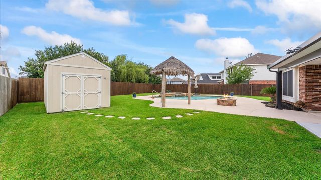 605 Pelican Harbour Drive, Texas City, TX 77590