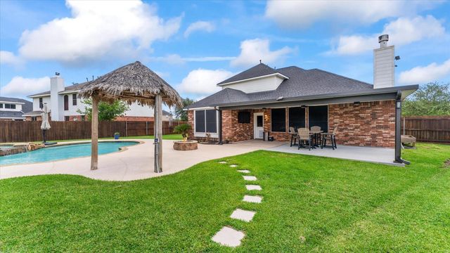 605 Pelican Harbour Drive, Texas City, TX 77590