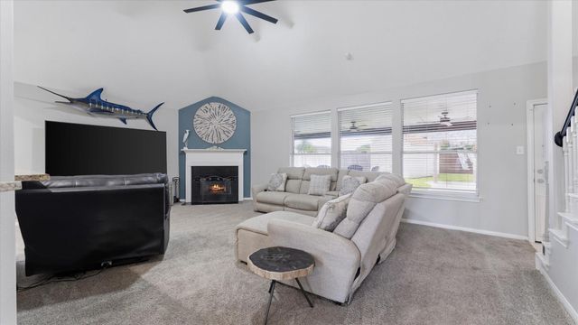 605 Pelican Harbour Drive, Texas City, TX 77590
