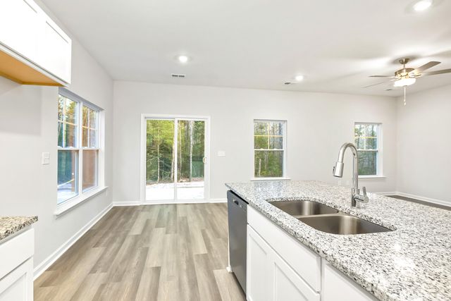 161 Raglins Way, Lugoff, SC 29078