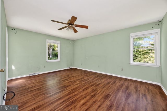 217 SHROPSHIRE DR, West Chester, PA 19382