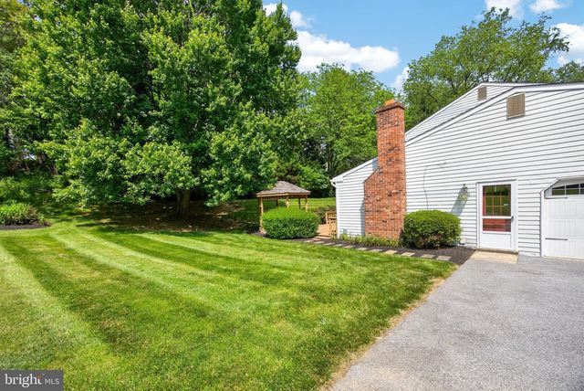 217 SHROPSHIRE DR, West Chester, PA 19382