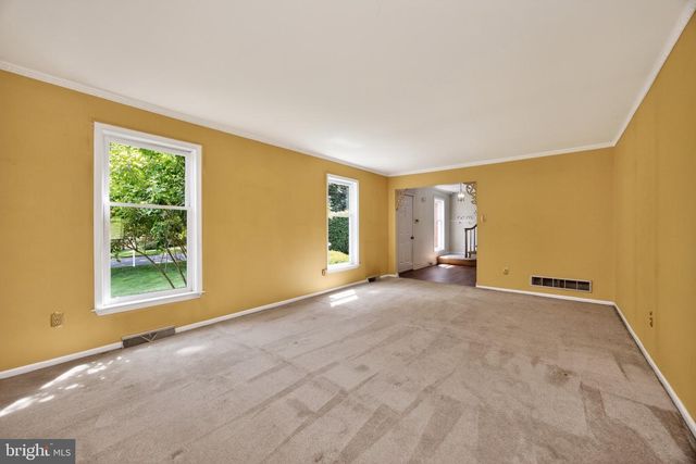 217 SHROPSHIRE DR, West Chester, PA 19382