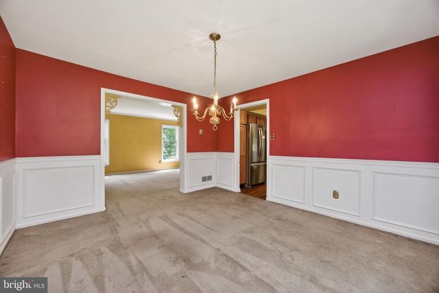 217 SHROPSHIRE DR, West Chester, PA 19382