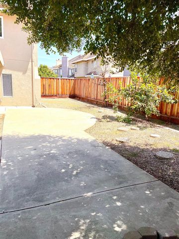 360 Mount Oso Ave, Tracy, CA 95376