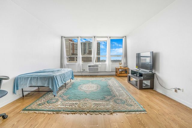 6171 N Sheridan Road 2804, Chicago, IL 60660