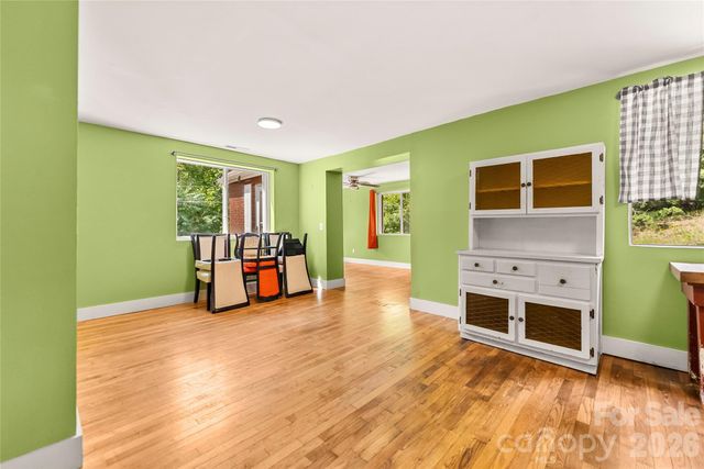 108 Wilrecar Drive, Black Mountain, NC 28711