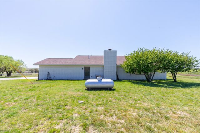 642 FM 3200, Comanche, TX 76442