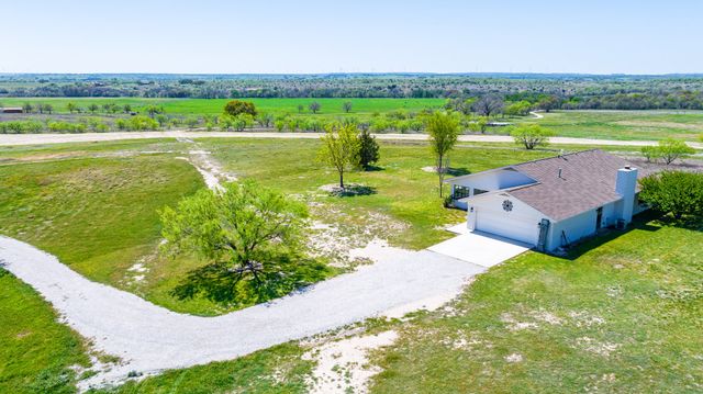 642 FM 3200, Comanche, TX 76442