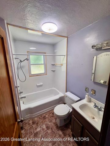 535 Hamilton Avenue, Lansing, MI 48910