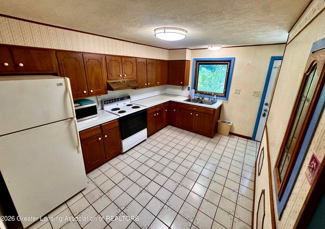 535 Hamilton Avenue, Lansing, MI 48910