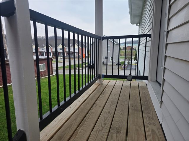 323 S 5th Street, Jeannette, PA 15644