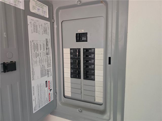 323 S 5th Street, Jeannette, PA 15644