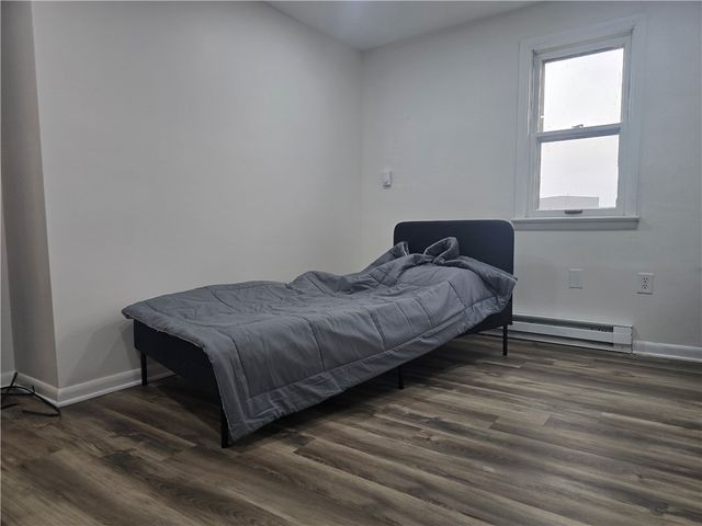 323 S 5th Street, Jeannette, PA 15644