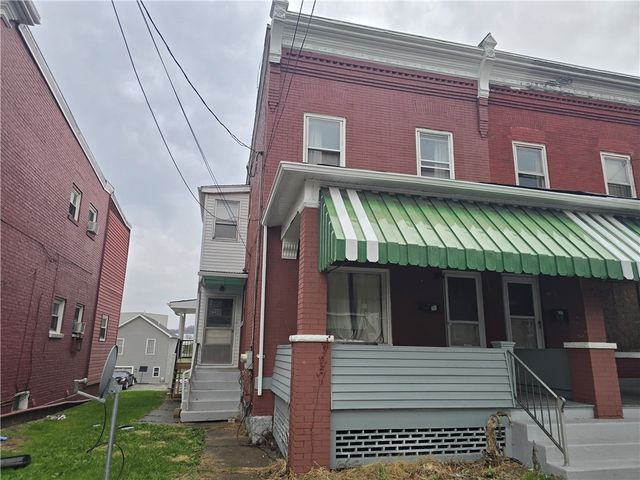 323 S 5th Street, Jeannette, PA 15644