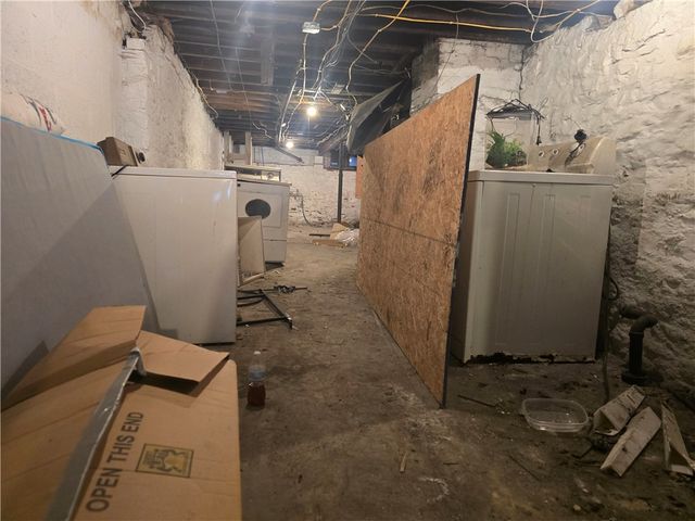 323 S 5th Street, Jeannette, PA 15644